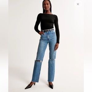 Aberceombie And Fitch The Ankle Straight Ultra High Rise Curve love jeans